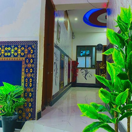 Khyber Inn Исламабад Екстериор снимка